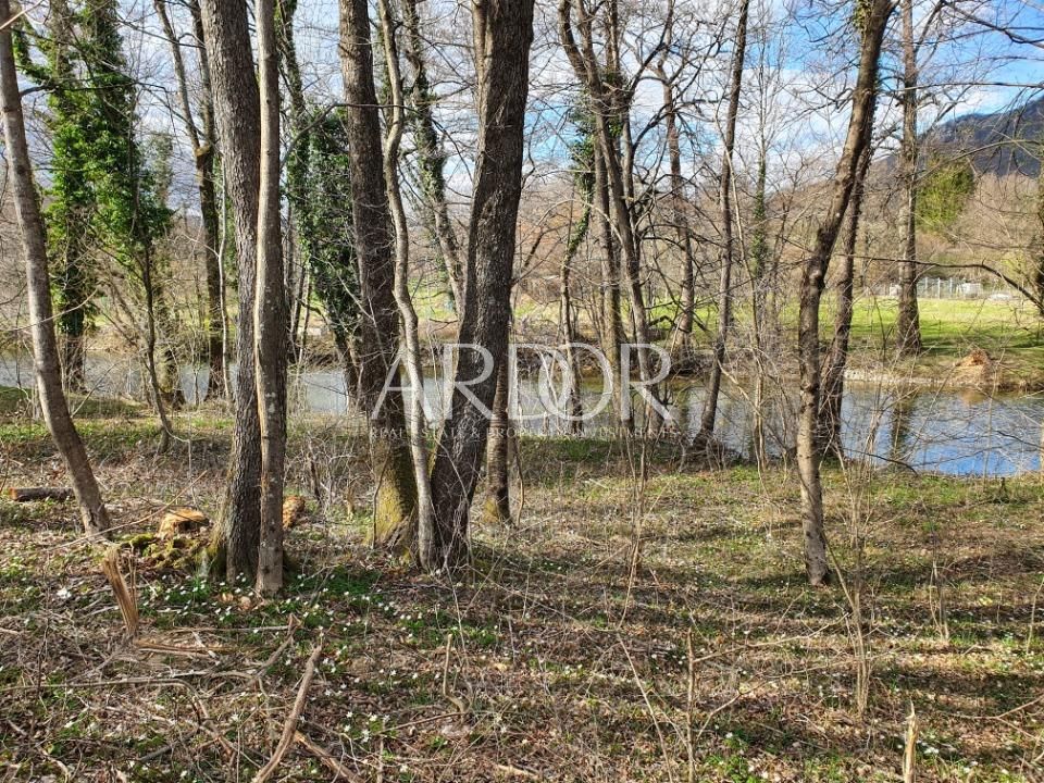 Terreno Jelenje, 1.700m2