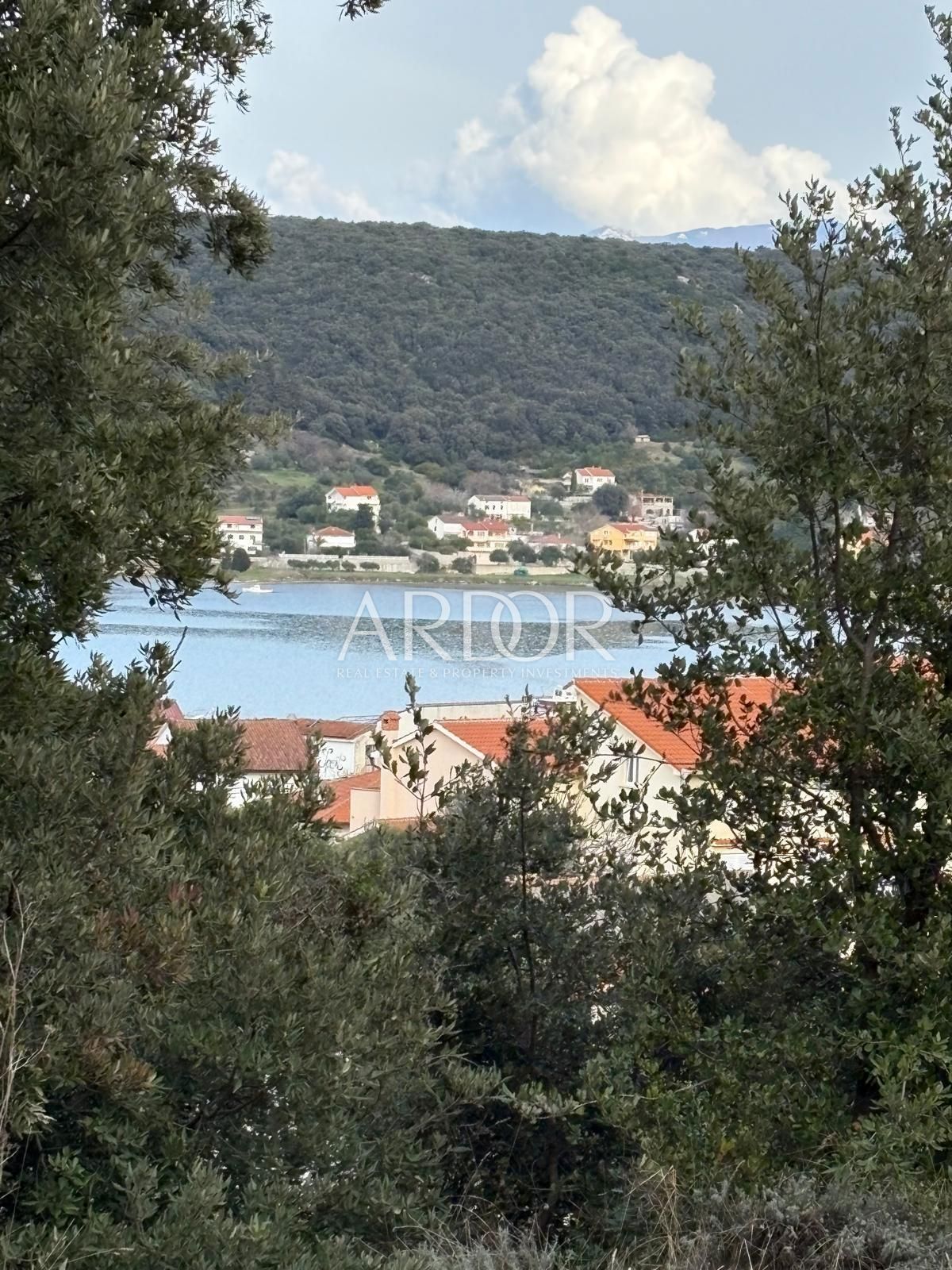 Terreno Supetarska Draga, Rab, 2.000m2