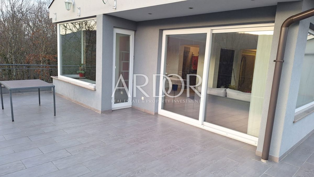 Appartamento Brešca, Matulji, 137m2