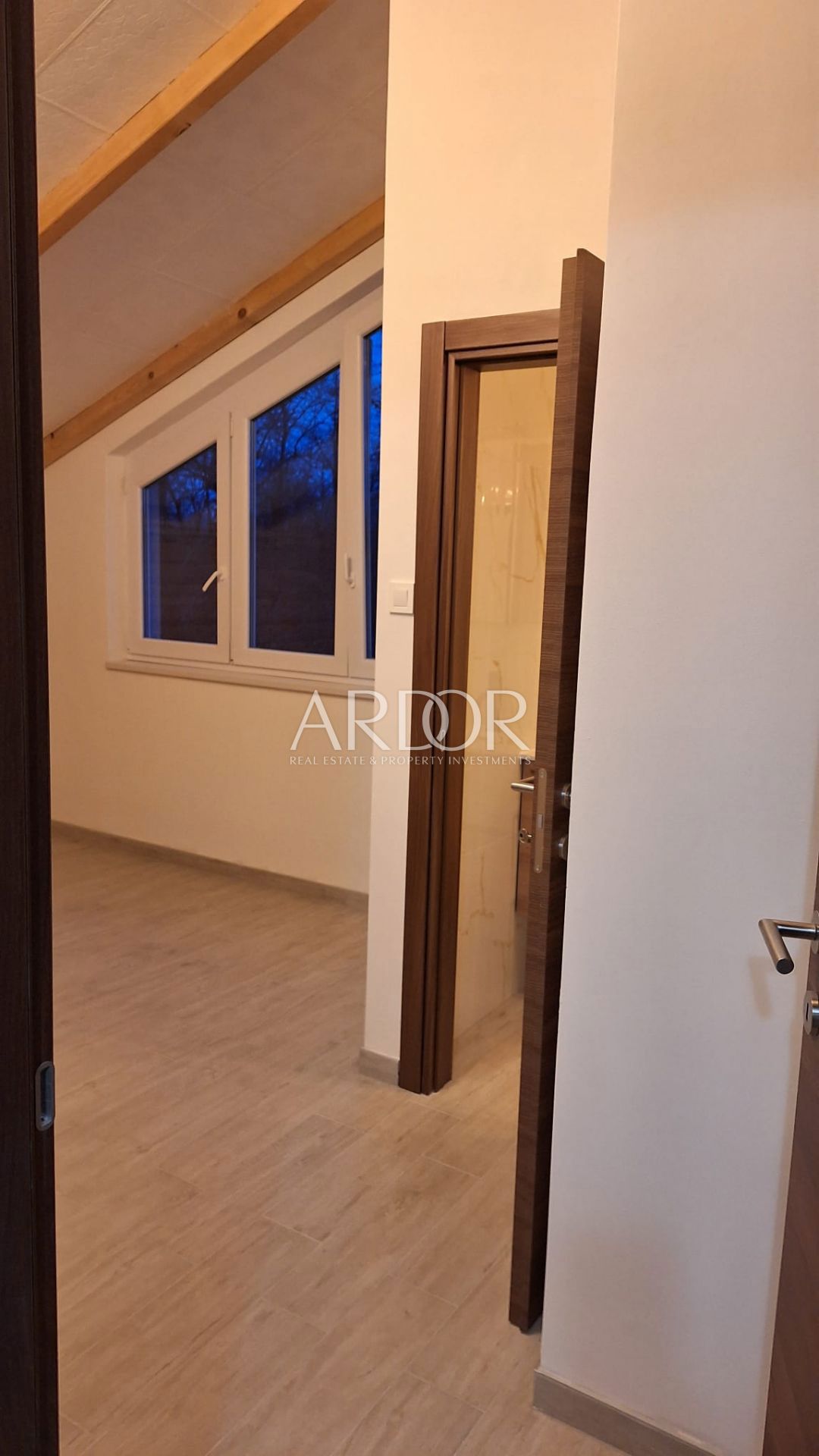 Appartamento Brešca, Matulji, 137m2