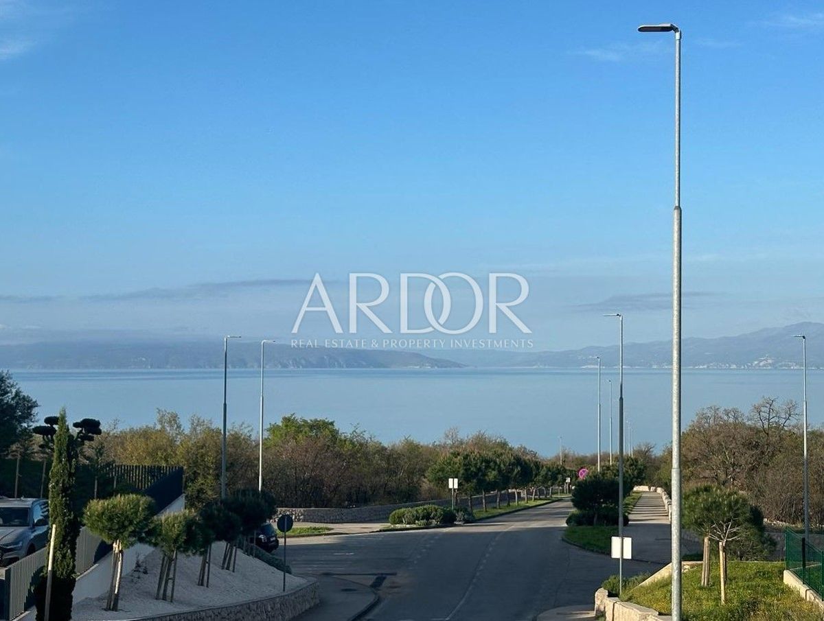 Terreno Kostrena, 809m2