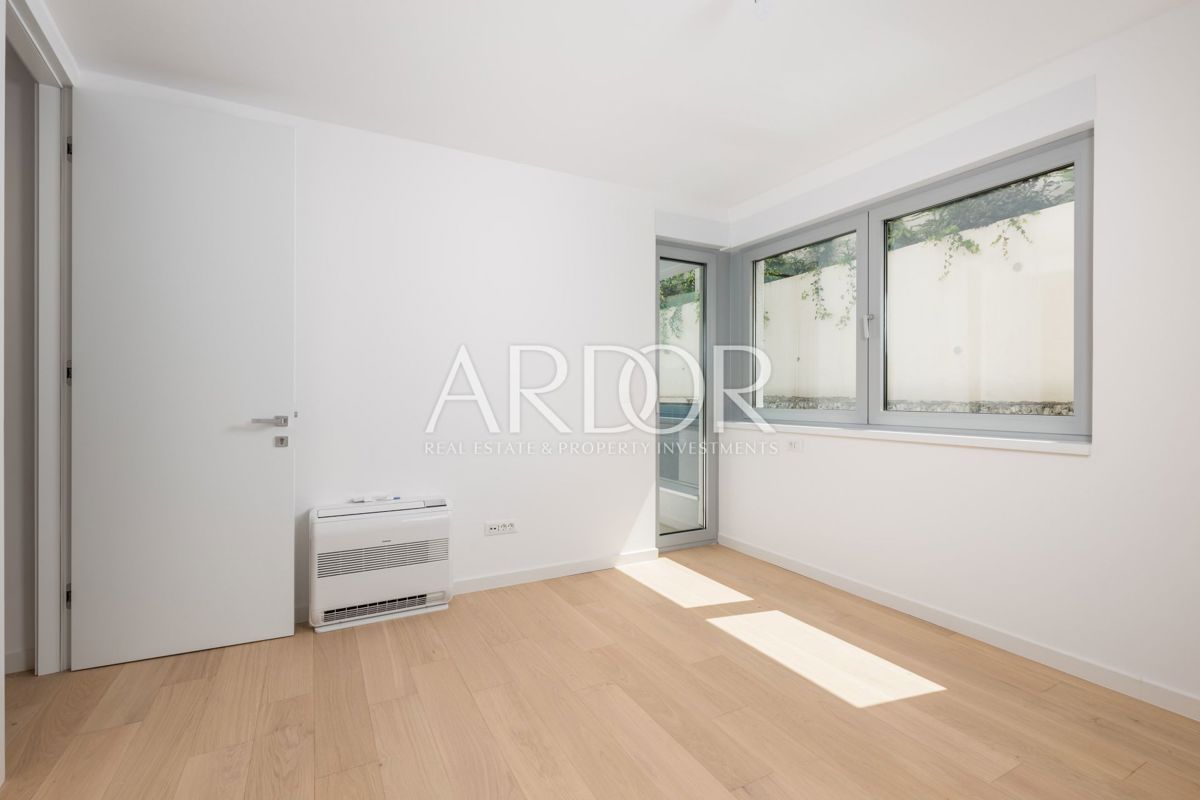 Appartamento Opatija - Centar, Opatija, 545m2