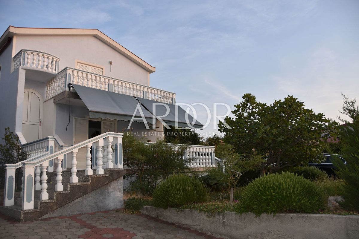 Casa Karlobag, 202m2