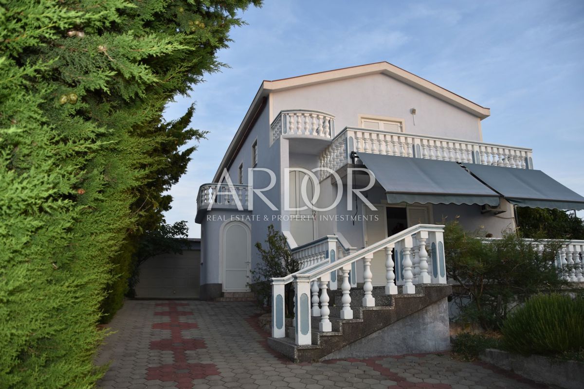 Casa Karlobag, 202m2