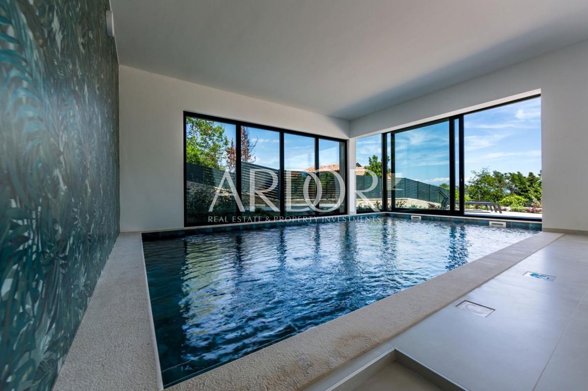 Villa Lovran, 307m2