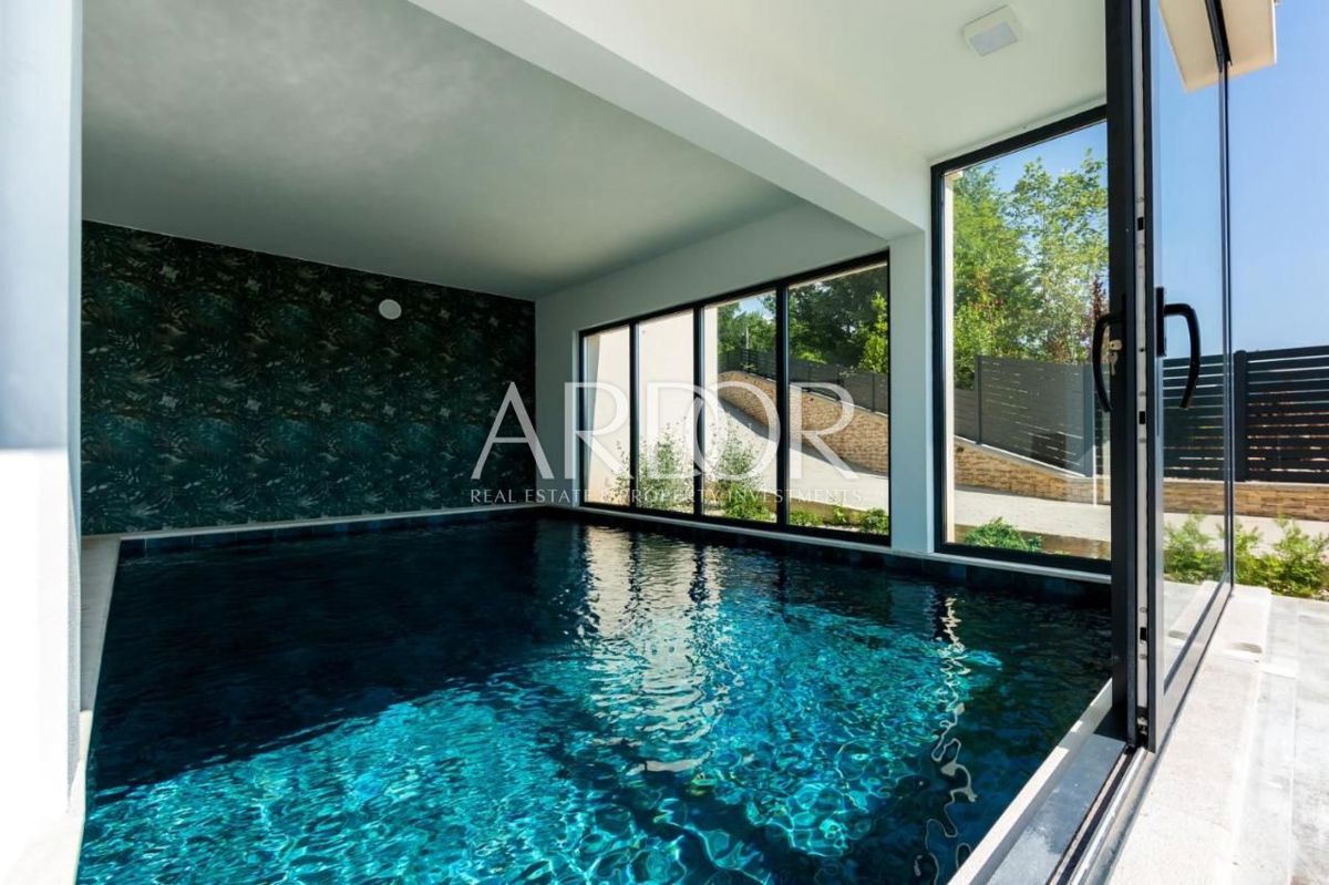Villa Lovran, 307m2