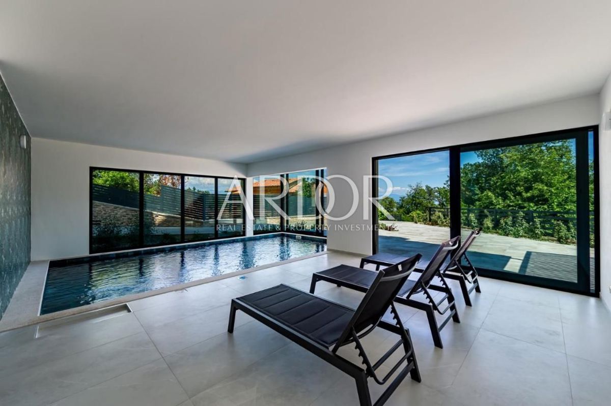 Villa Lovran, 307m2