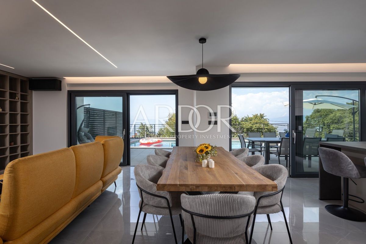 Casa Kostrena, 245m2