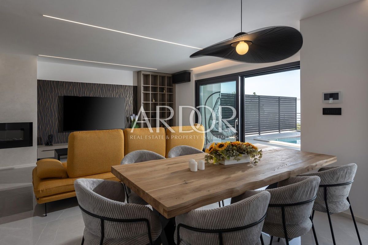 Casa Kostrena, 245m2
