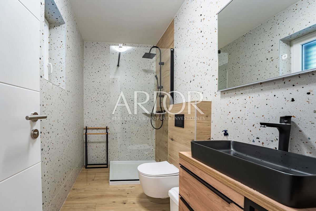 Casa Kras, Dobrinj, 300m2