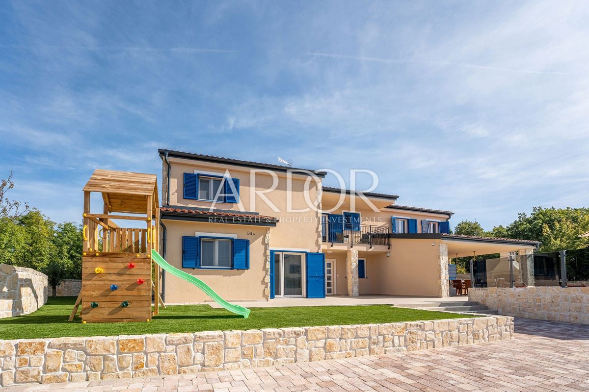 Casa Kras, Dobrinj, 300m2