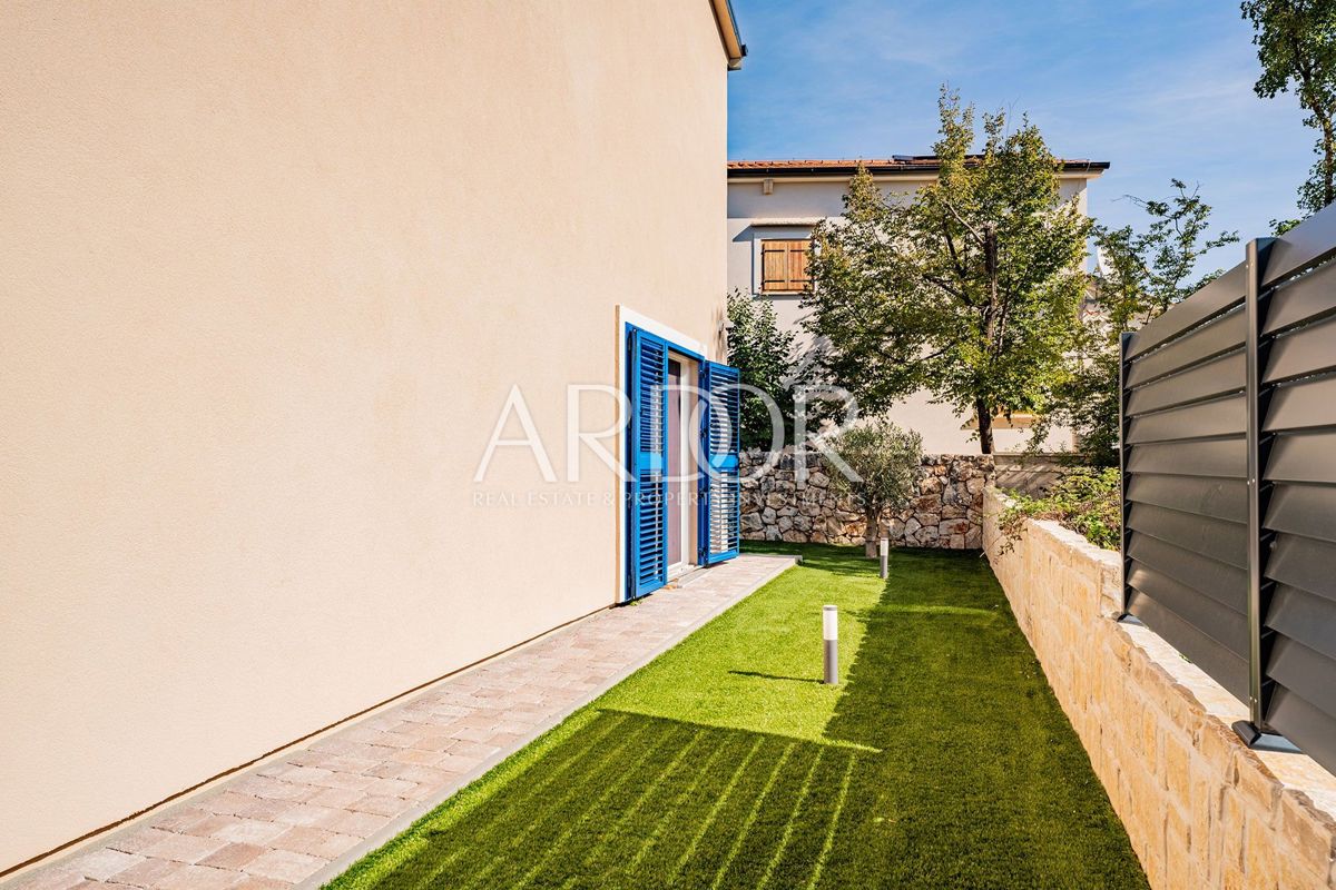 Casa Kras, Dobrinj, 300m2