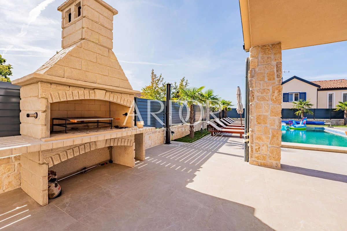 Casa Kras, Dobrinj, 300m2