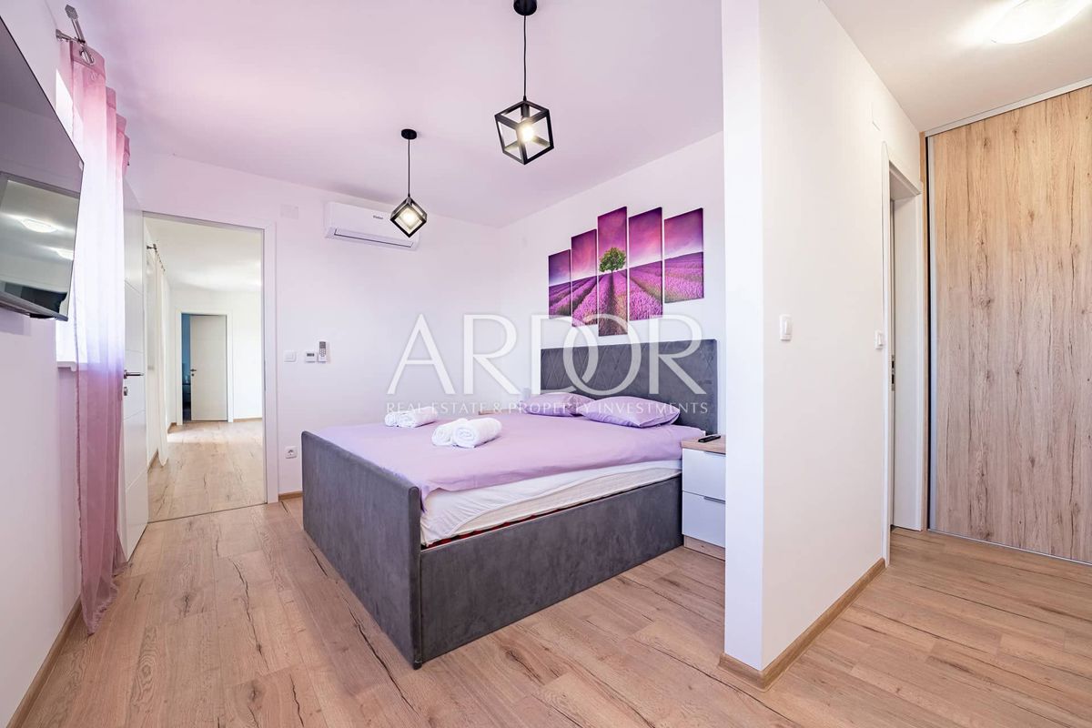 Casa Kras, Dobrinj, 300m2