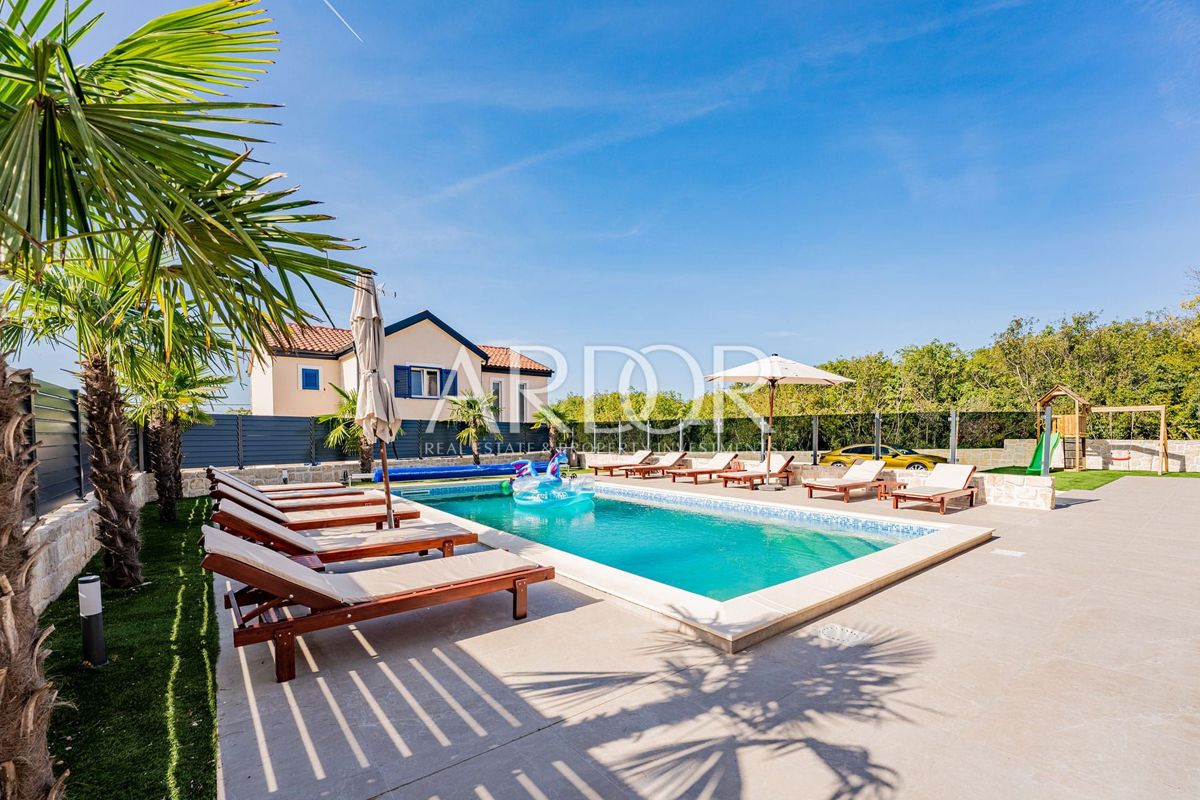 Casa Kras, Dobrinj, 300m2