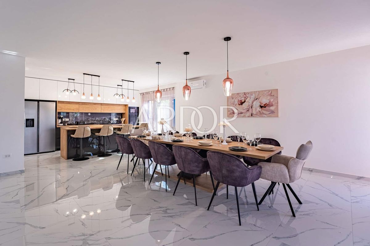 Casa Kras, Dobrinj, 300m2