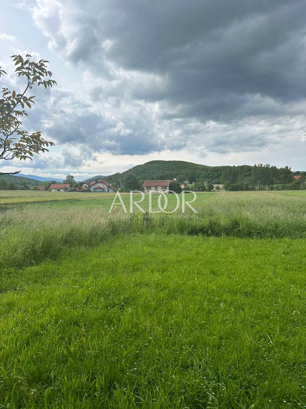 Terreno Otočac, 6.000m2