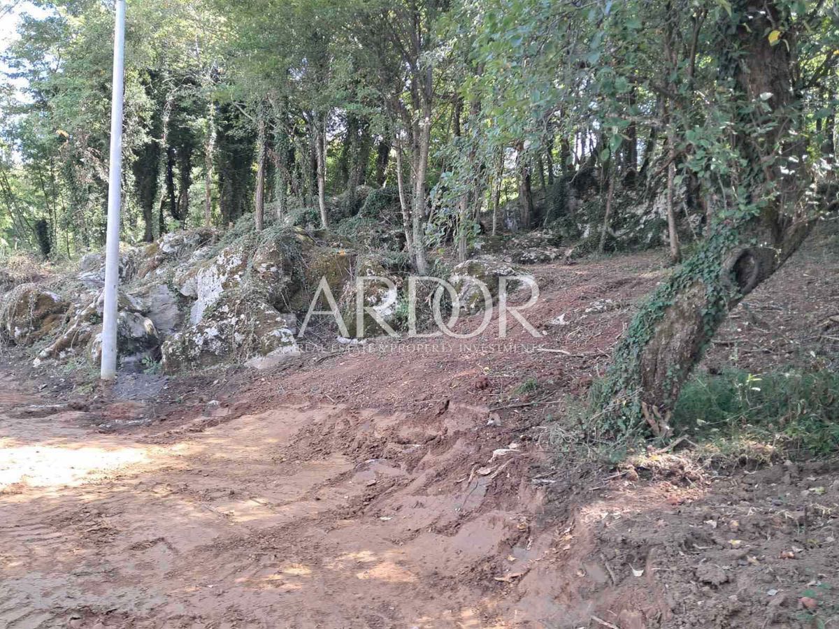 Terreno Otočac, 6.000m2