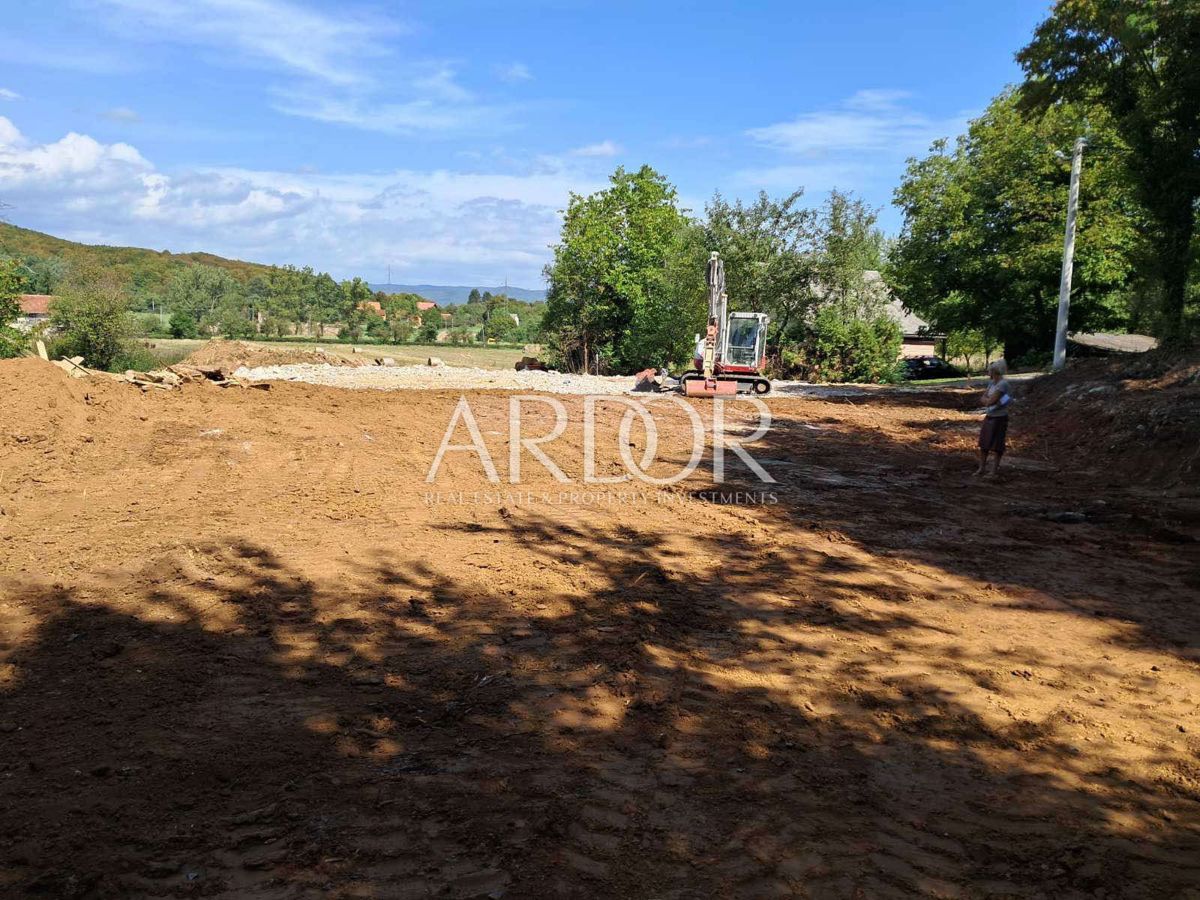 Terreno Otočac, 6.000m2