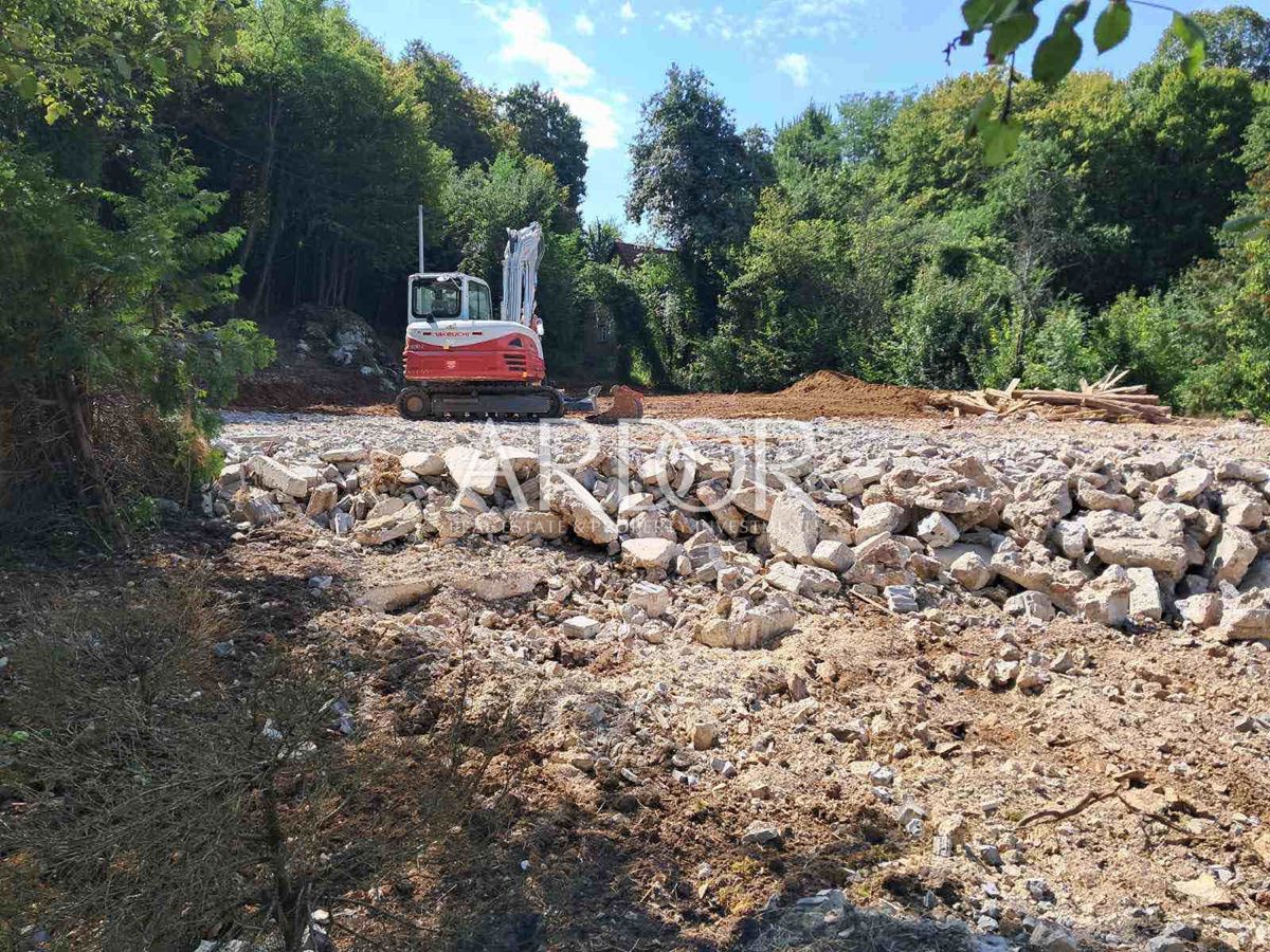 Terreno Otočac, 6.000m2