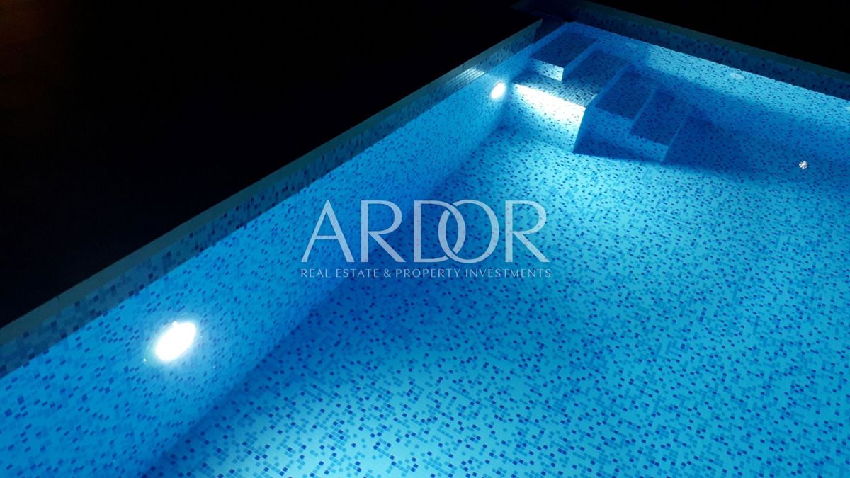 Casa Crikvenica, 352m2