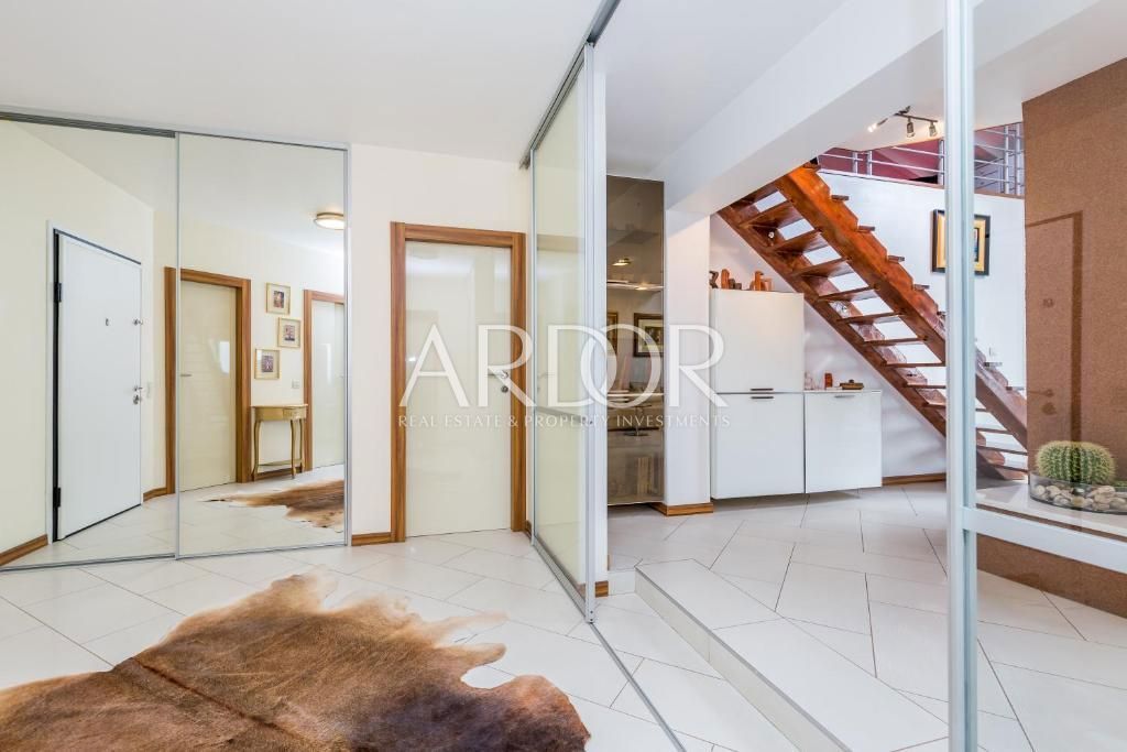 Appartamento Opatija - Centar, Opatija, 202m2