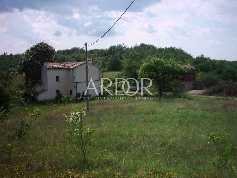 Terreno Lesišćina, Lupoglav, 83.294m2