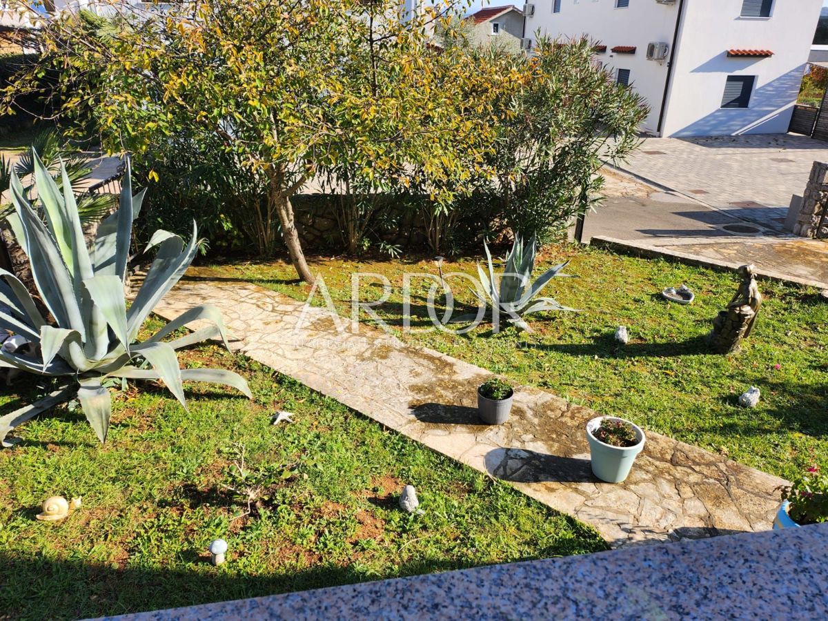 Appartamento Malinska, Malinska-Dubašnica, 83m2