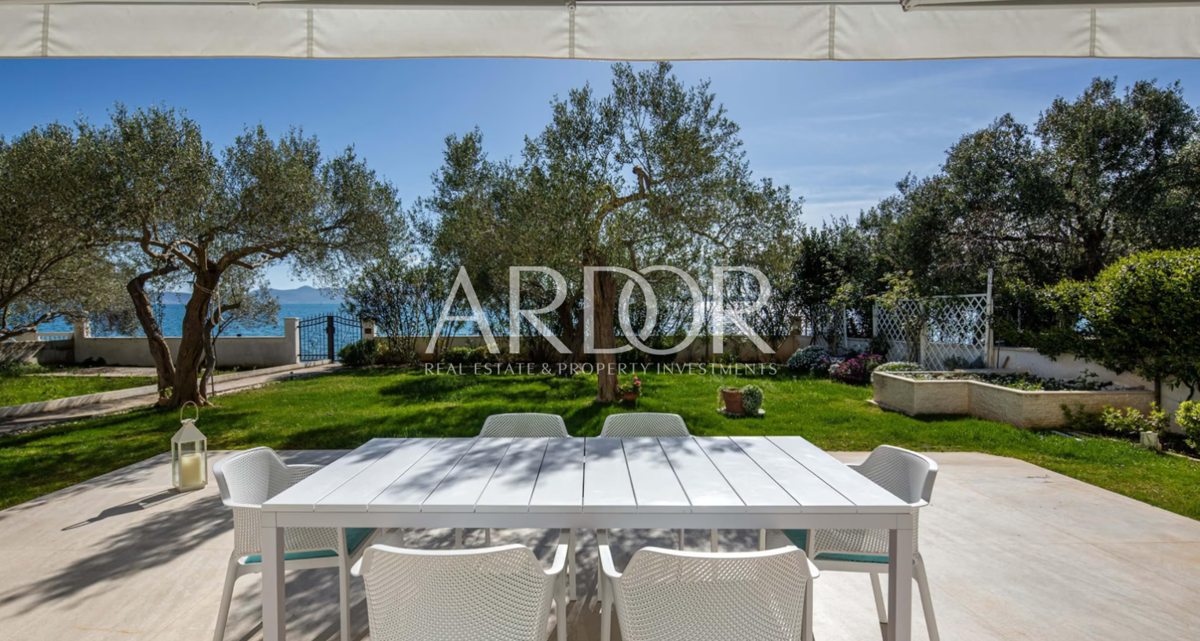 Villa Zadar, 210m2