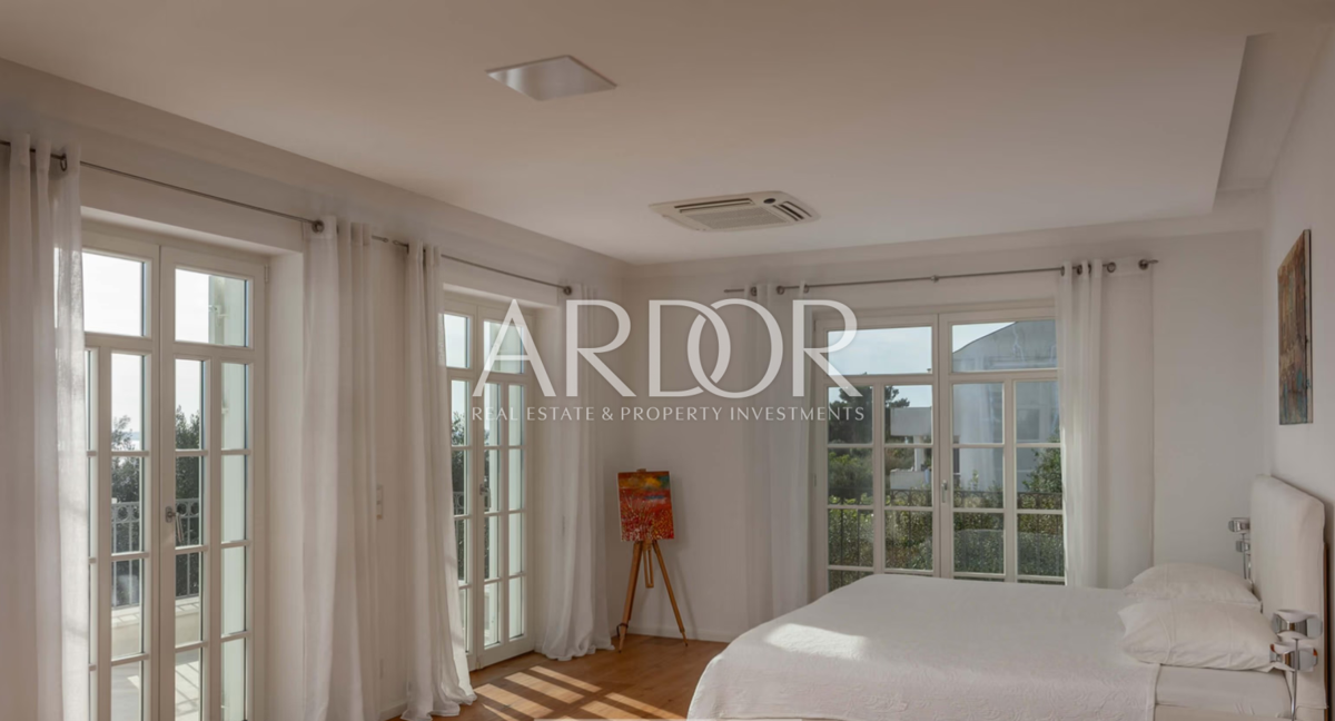 Villa Zadar, 210m2