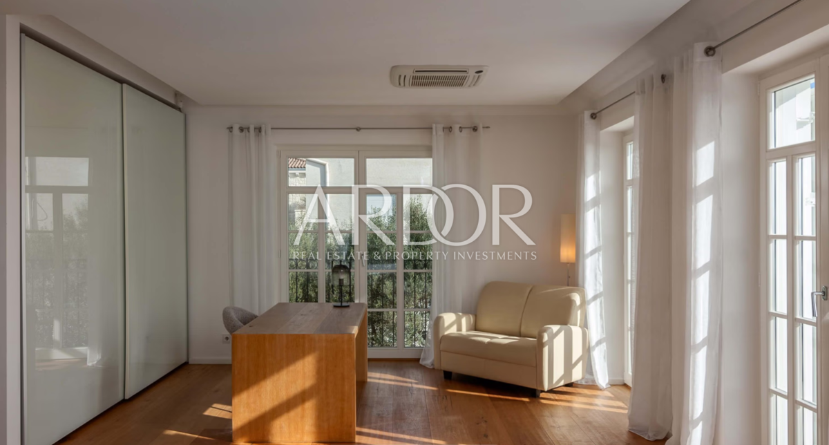 Villa Zadar, 210m2