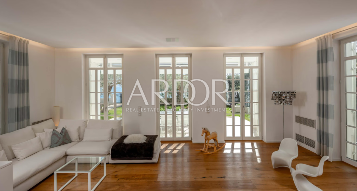 Villa Zadar, 210m2