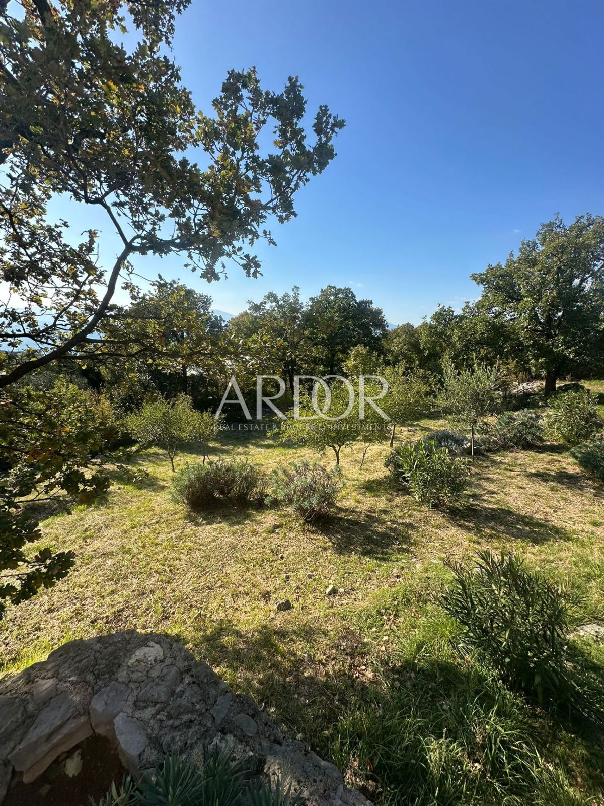 Terreno Kostrena, 895m2