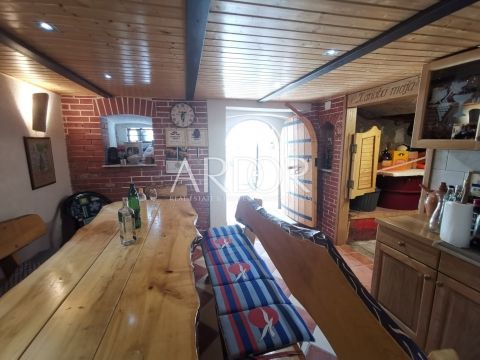 Casa Grižane-Belgrad, Vinodolska Općina, 220m2