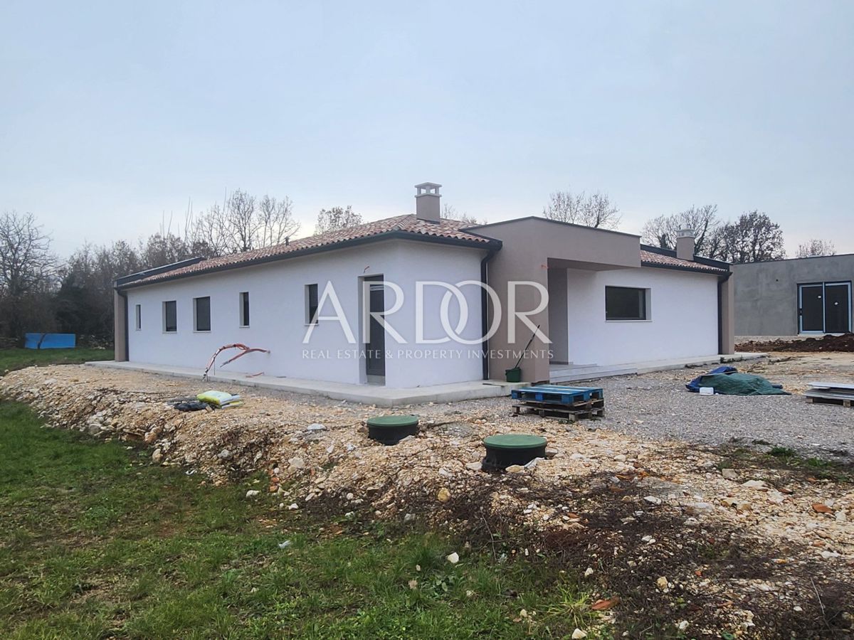 Casa Sveti Bartul, Raša, 137m2
