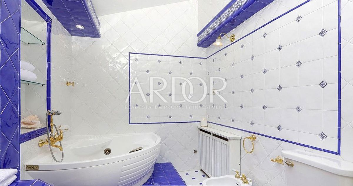 Casa Veprinac, Opatija - Okolica, 350m2