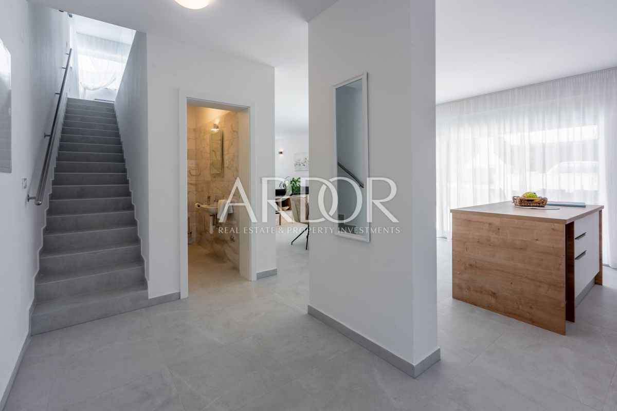 Casa Grižane-Belgrad, Vinodolska Općina, 148m2