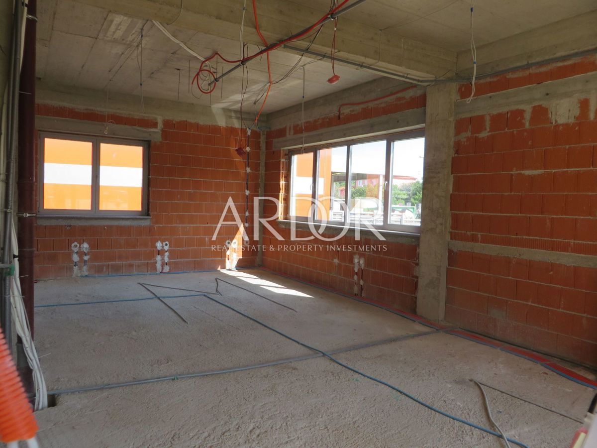 Commerciale Rovinj, 1.472m2