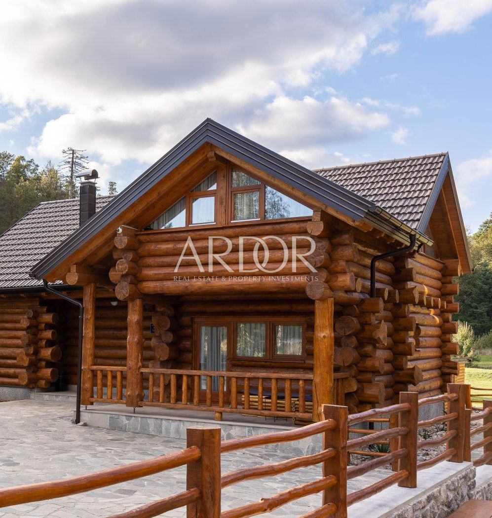 Casa Fužine, 220,18m2