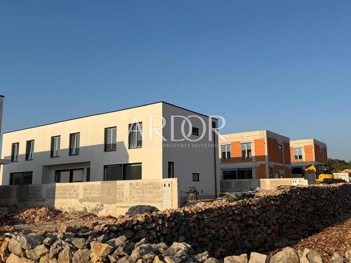 Appartamento Mandre, Kolan, 87,60m2