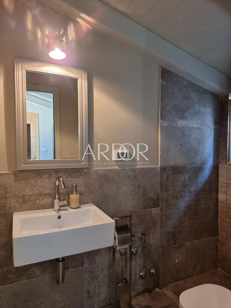 Casa Radetići, Tinjan, 360m2