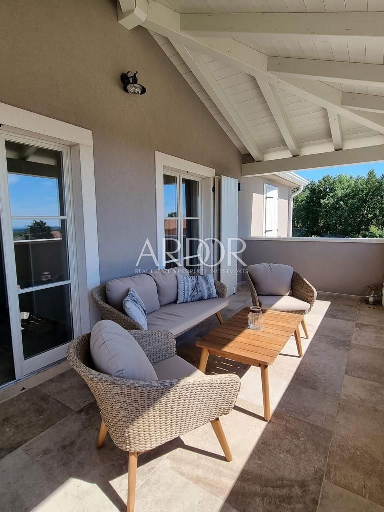 Casa Radetići, Tinjan, 360m2