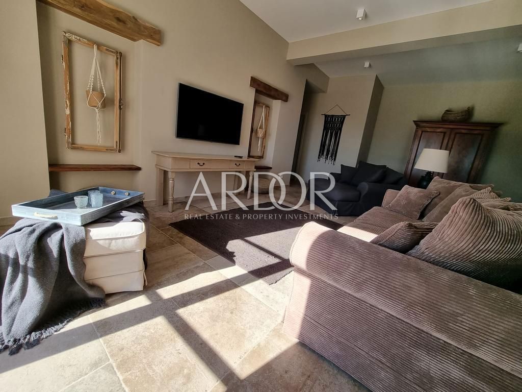 Casa Radetići, Tinjan, 360m2