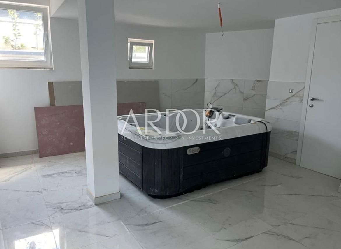 Casa Rovinjsko Selo, Rovinj, 218m2