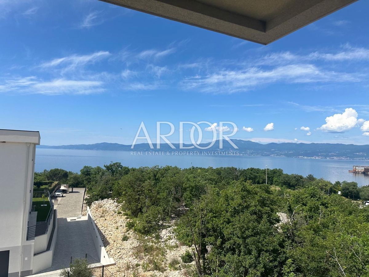 Appartamento Kostrena, 125m2