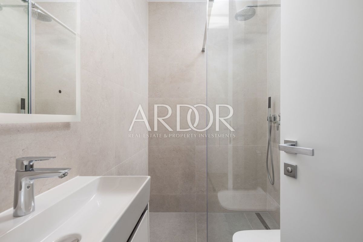 Appartamento Opatija - Centar, Opatija, 545m2