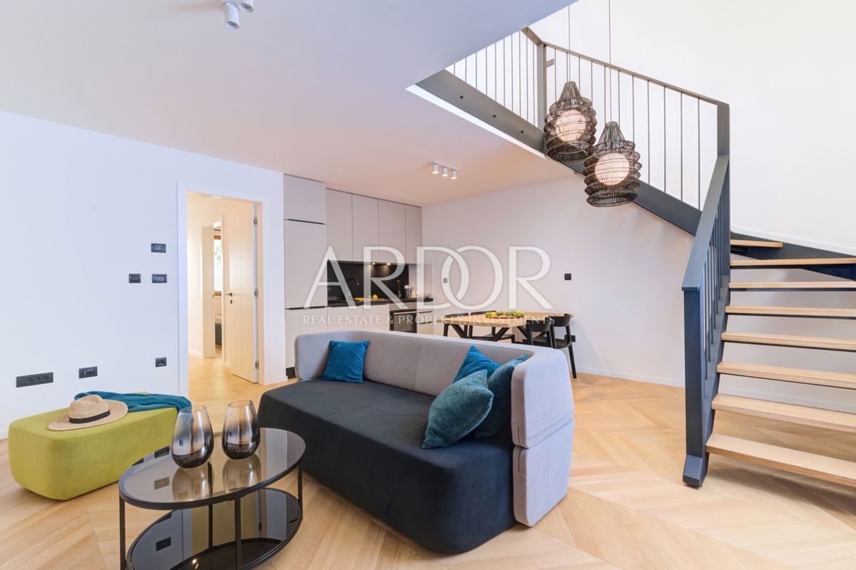 Appartamento Opatija - Centar, Opatija, 211m2