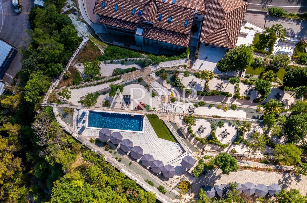 Appartamento Opatija - Centar, Opatija, 211m2