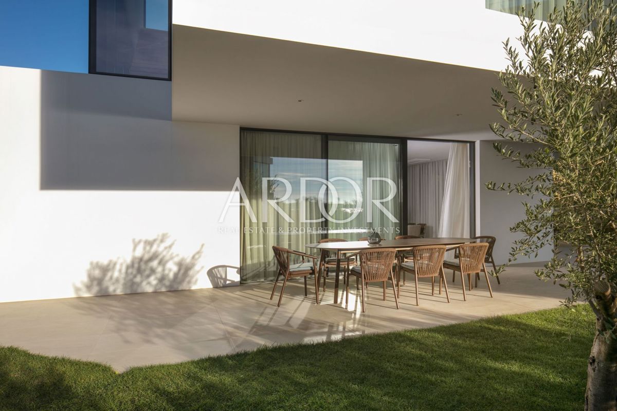 Villa Zadar, 360m2