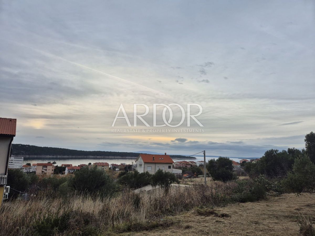 Terreno Barbat na Rabu, Rab, 1.451m2